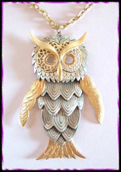 Vintage Owl Necklace HUGE Bird in Silver w Gold Wings 9645