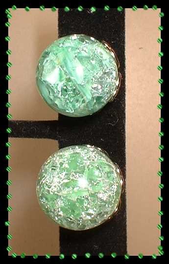 Glass Earrings Vintage Mint Green Crackle Glass Orbs 9154