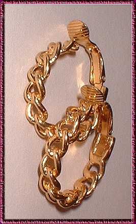 Gold Hoop Earrings Crown Trifari Vintage Chain Link 9070
