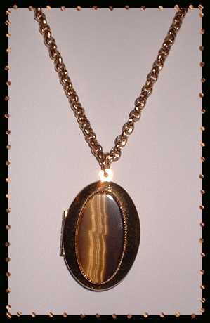 Tigers Eye Necklace Picture Locket w Gold Chain 9018
