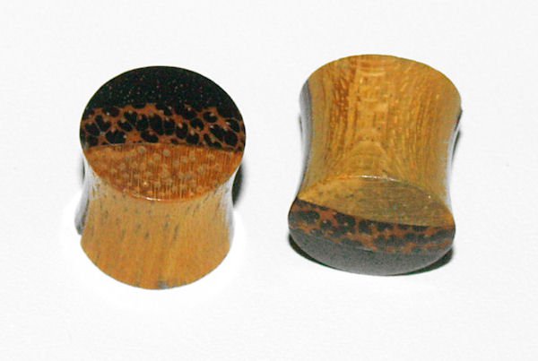 Pair Organic Ebony Saddle Plugs 00Gauge,9mm