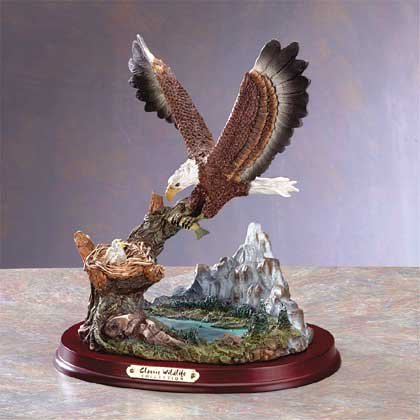 31057 Alabastrite Eagle & Chicks With Base