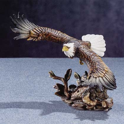 31811 Eagle Figurine