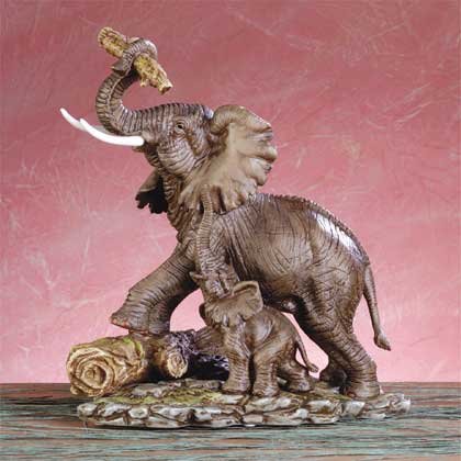 31814 Elephant Figurine