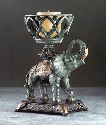 32176 Elephant with Basket Candleholder