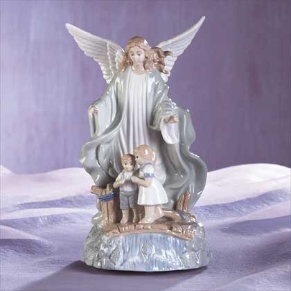 32183 Musical Angel & Children