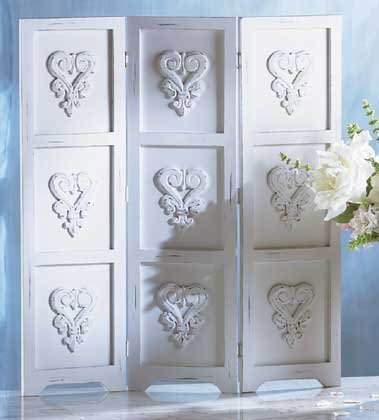 33131 Distressed White Wood Screen
