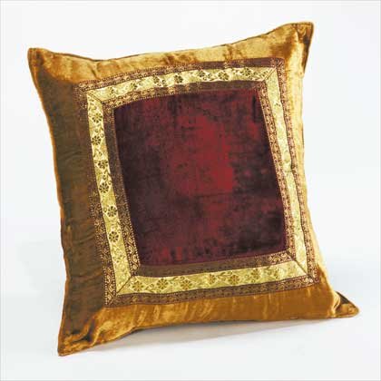 34053 Square Velvet Pillow