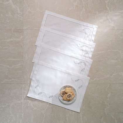 35055 Embroidered Placemats