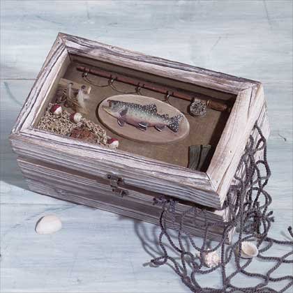 33176 Wood Fishing Shadowbox