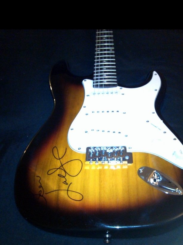 LADY GAGA ga ga signed AUTOGRAPHED new GUITAR