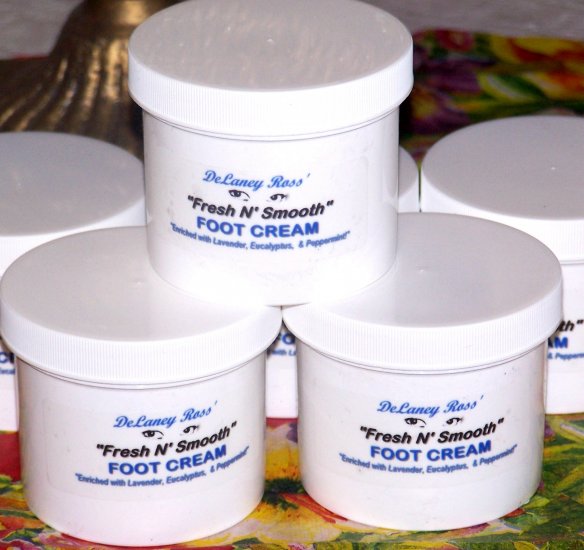 DeLaney Ross Fresh n' Smooth Foot Cream