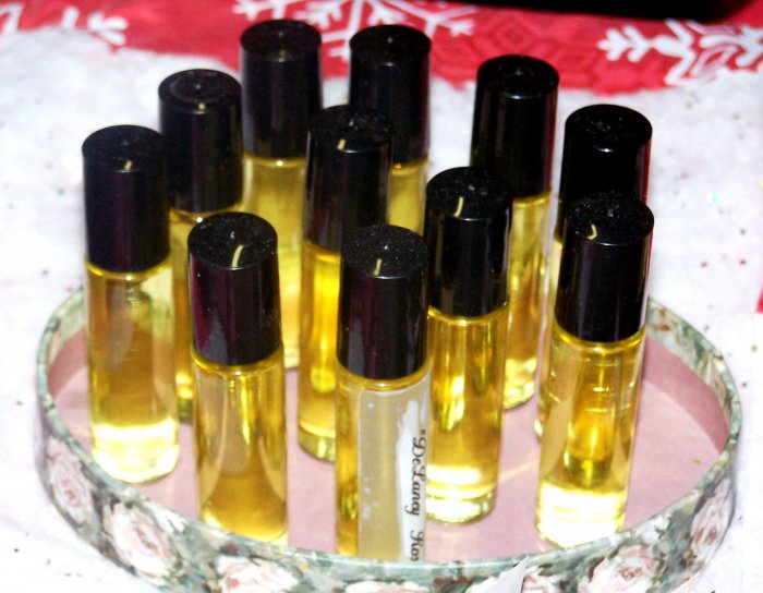 DeLaney Ross Fragrance Oil Roll-on