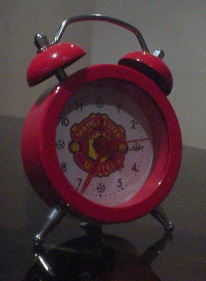 MANCHESTER UNITED DESK CLOCK | FOOTBALL GIFTS
