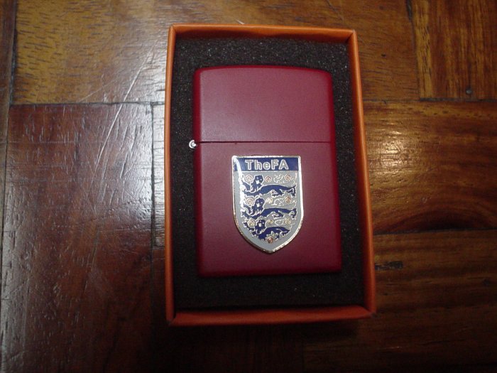 ENGLAND FA THREE LIONS LIGHTERS | SOCCER/FOOTBALL