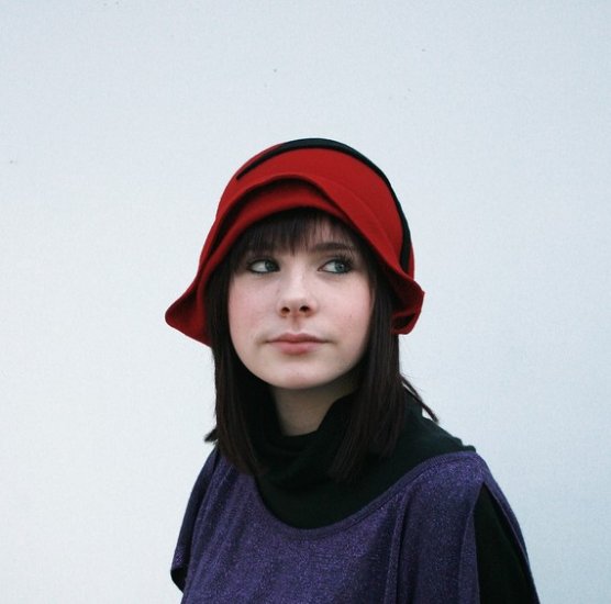 Red wool cloche with leaf detail