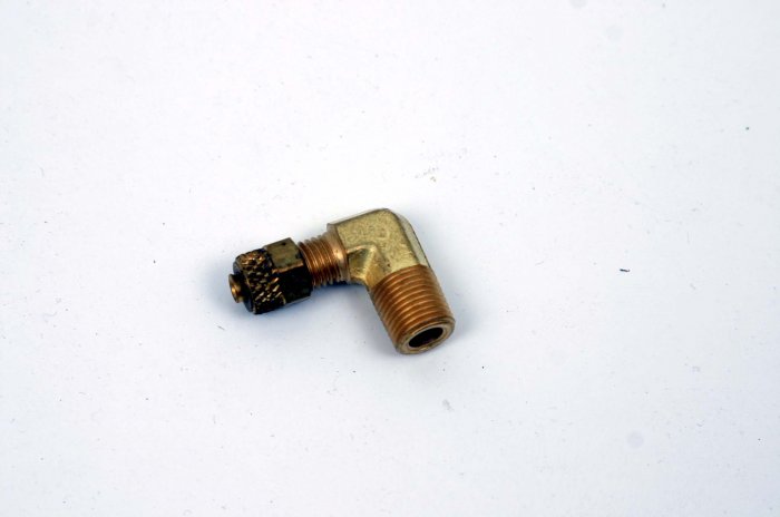 HARLEY-DAVIDSON MALE HOSE ELBOW 54310-83 VINTAGE