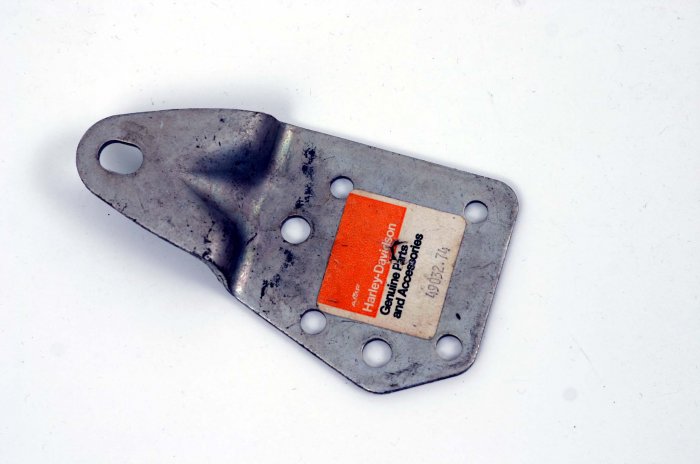 HARLEY LEFT SAFETY GUARD SUPPORT '74 - '77 VINTAGE FX