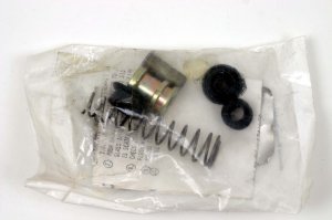 HARLEY-DAVIDSON MASTER CYLINDER PISTON KIT 45063-82A