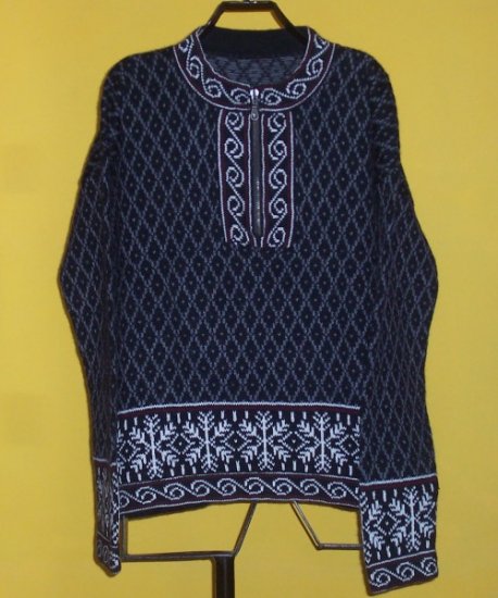 Lot of 10 sweaters natural motives - original design with zipper
