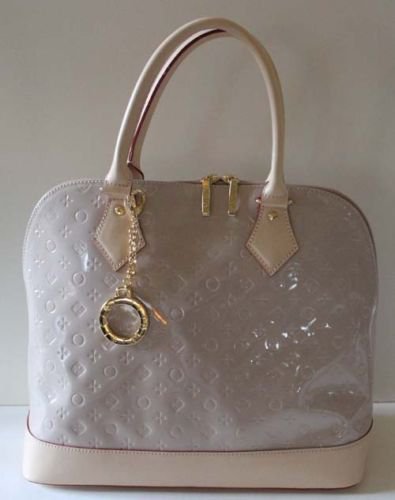 invece handbags website