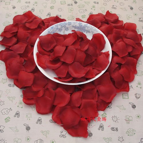 Lot of 480pcs Fake Wedding Red Rose Petal Life Size