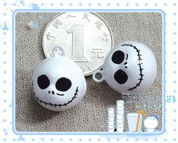 10 x Cartoon Bell Dog Pet Cat Collar Skull Halloween 2cm
