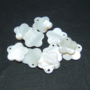40pcs Shell Bead White Flower Fitting 17mm