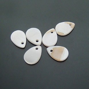 60pcs Shell Bead White Raindrop Teardrop Fitting 12 x 9mm