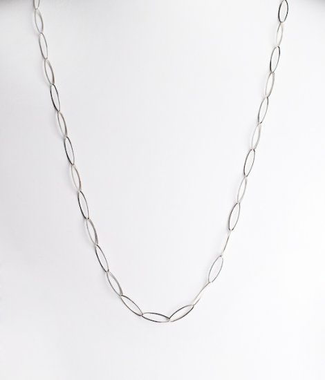 Ofina Delicate Oval Link Sterling Necklace