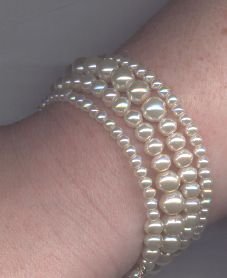 Faux Pearl Graduated Bracelet