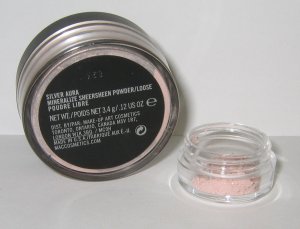 Mac Silver Aura