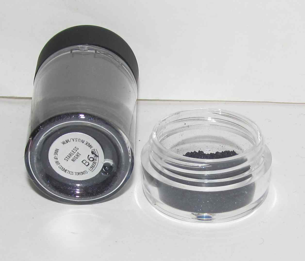 MAC - Starless Night 1/4 tsp Pigment Sample