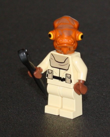 Lego Star Wars Mon Calamari Officer from set 7754