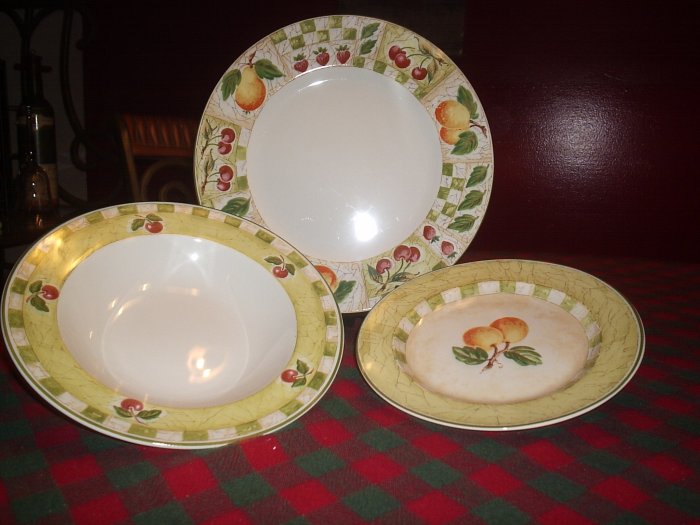 Dinner ware set