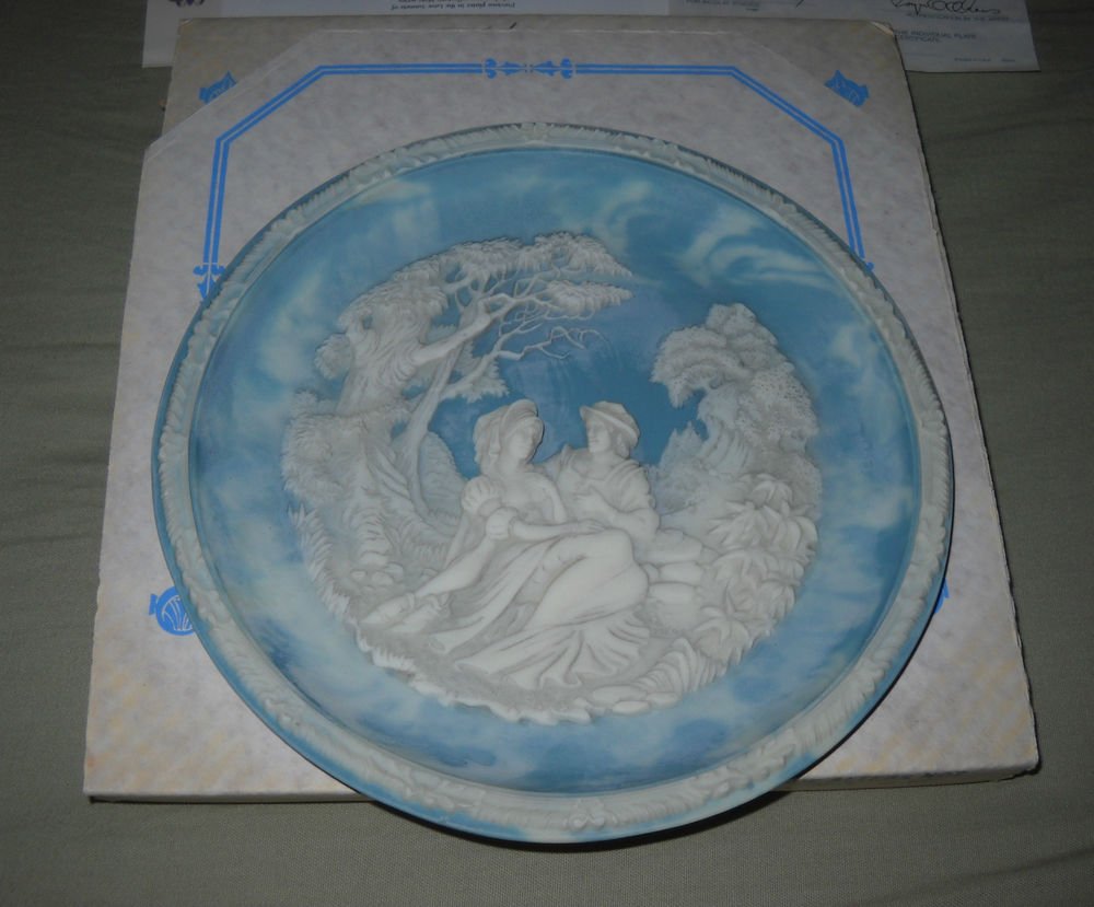 SHAKESPEARE "LOVE ALTERS NOT.. BOXED-Certiicate 1988