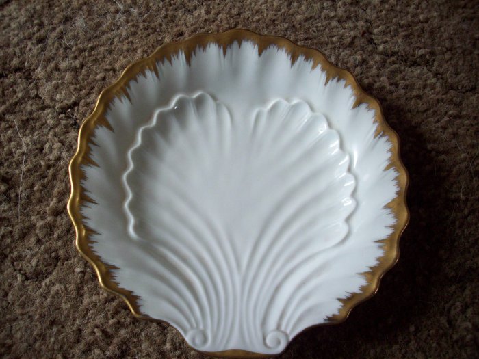 6 1/4" Shell Shaped Plate