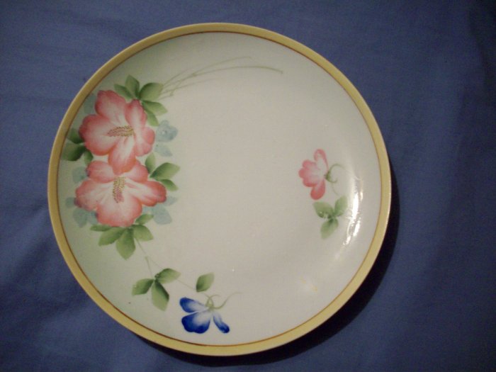 8 3/4" Vintage Floral Plate Japan
