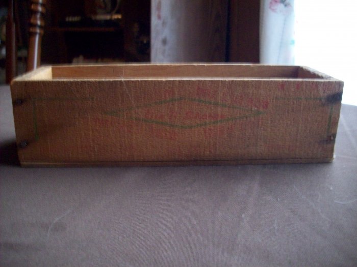 Vintage Wood Cheesebox Diamond