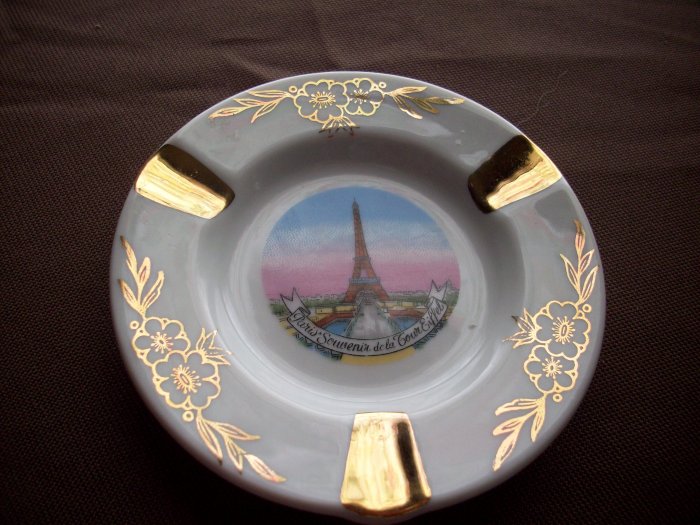 Vintage Limoges Porcelaine Eiffel Tower Ashtray