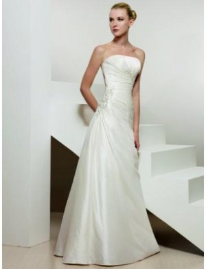 A-Line/Princess Strapless Chapel Train Satin wedding dress for brides 2010 Style(WDS0104)