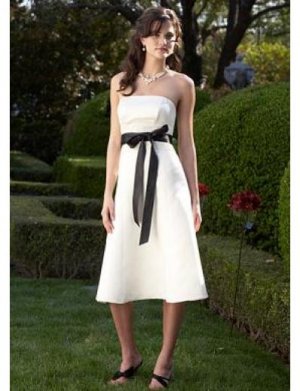 A-Line/Princess Strapless Knee-length Satin Bridesmaid Dresses for brides new style(BDS0051)