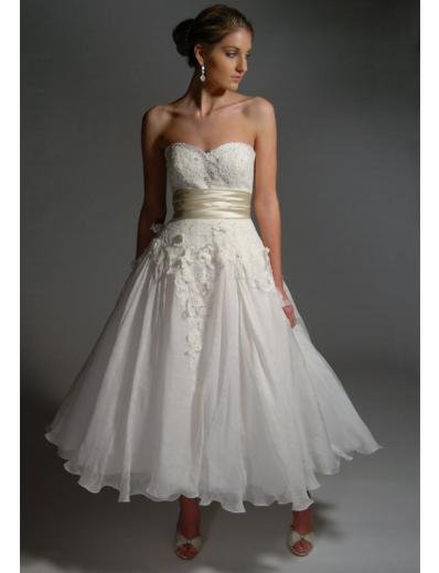 A-Line/Princess Strapless Tea-length organza wedding dress (BST0033)