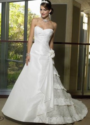 A-Line/Princess Strapless Chapel Train Taffeta wedding dress for brides 2010 Style(ML04)