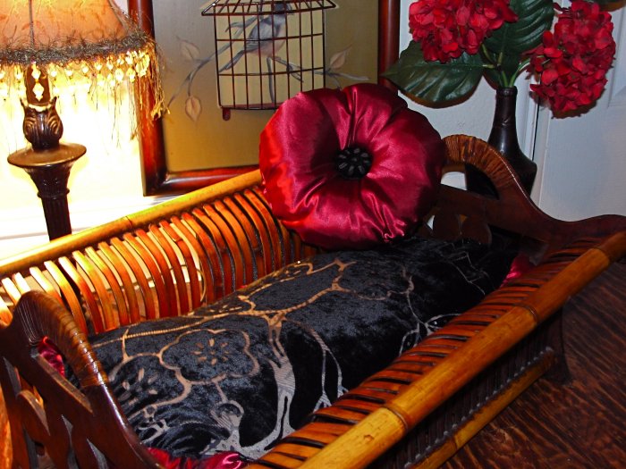 The Lucy Loo Lounger , ***FREE SHIPPING!*** Pet Bed, Dog / Cat Bed