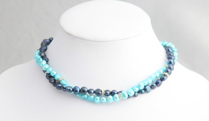 Double strand colored pearl necklace with rondelles. Various colors available.