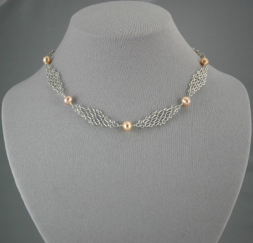 Silver Mesh Chain Peach Pearl Necklace