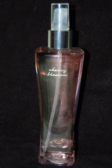 Bath & Body Works - Fragrance Mist - Cherry Blossom