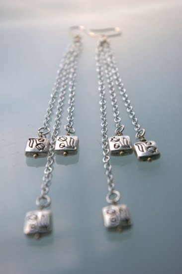 Bali Beads Earring (Flower Cube)