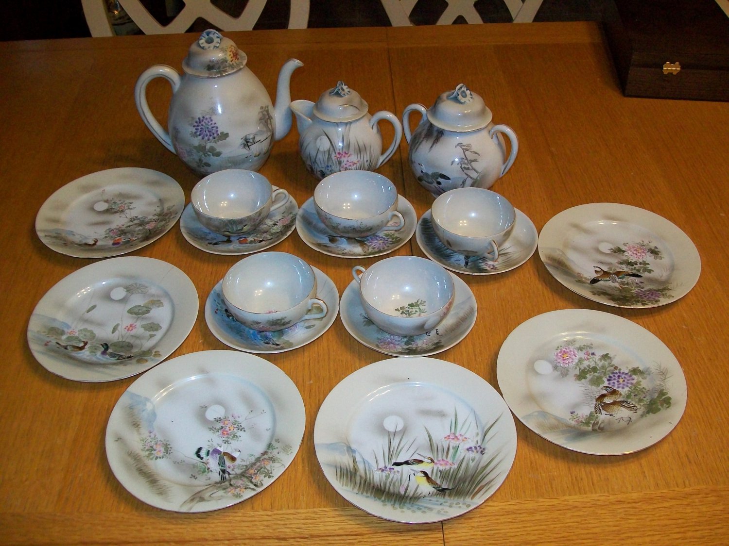 antique-japanese-19pc-hand-painted-tea-set